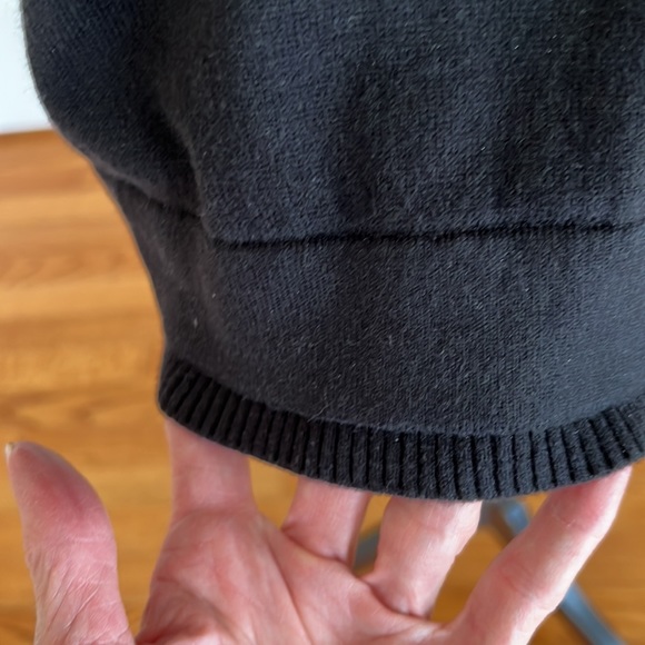 J Jill black v neck soft knit in cotton blend - Picture 3 of 7